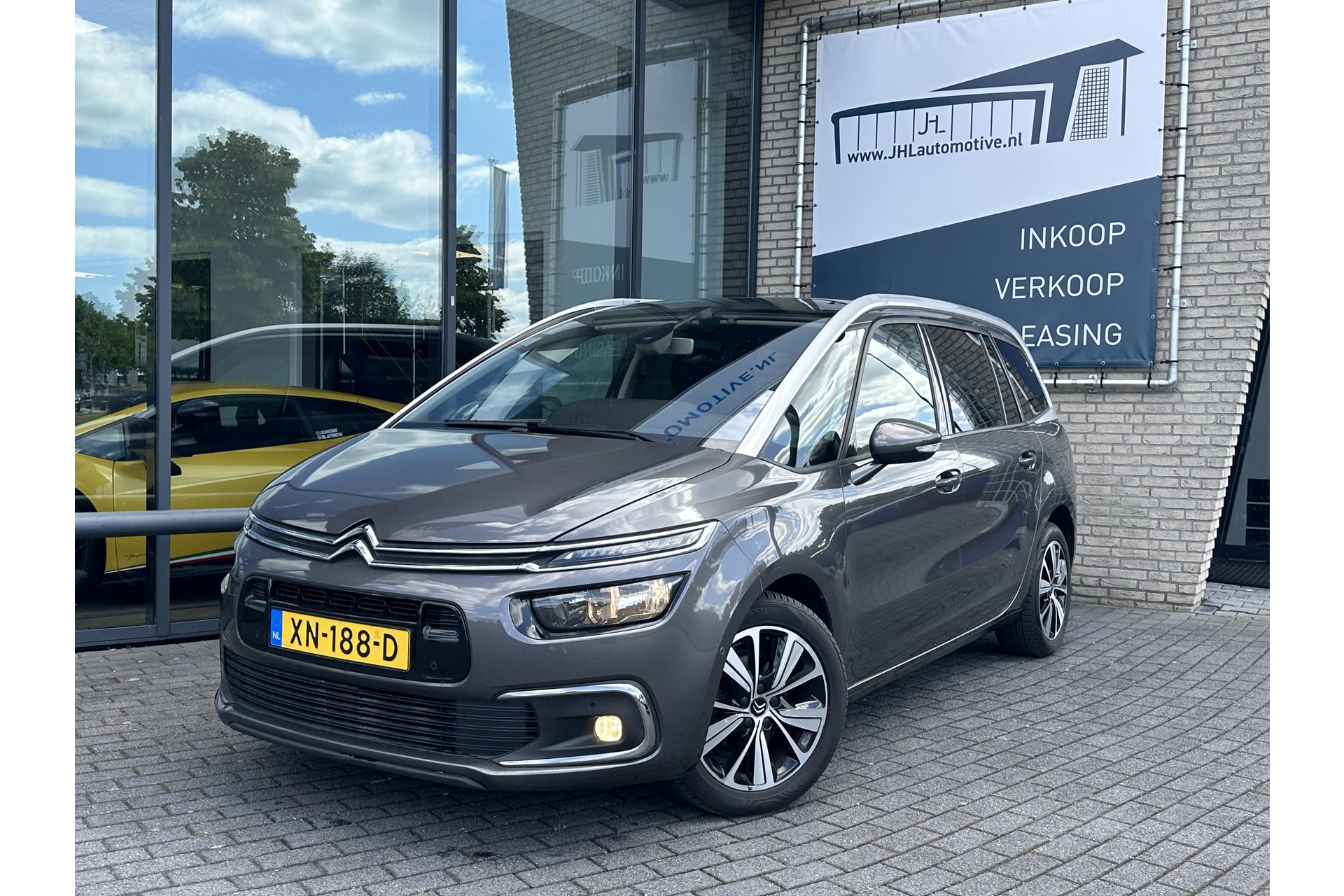 Citroën Grand C4 Picasso 1.2 PureTech Business*NAVI*CAMERA*CRUISE*7P*